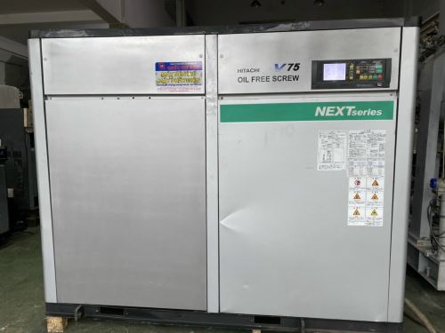 HITACHI 75KW OIL FREE